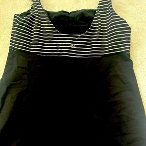 Black and white Lululemon yoga shirt